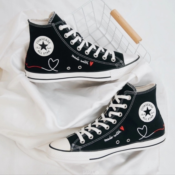 Converse Chuck Taylor All Star High 'Made with Love Womens 11 - Picture 1 of 14